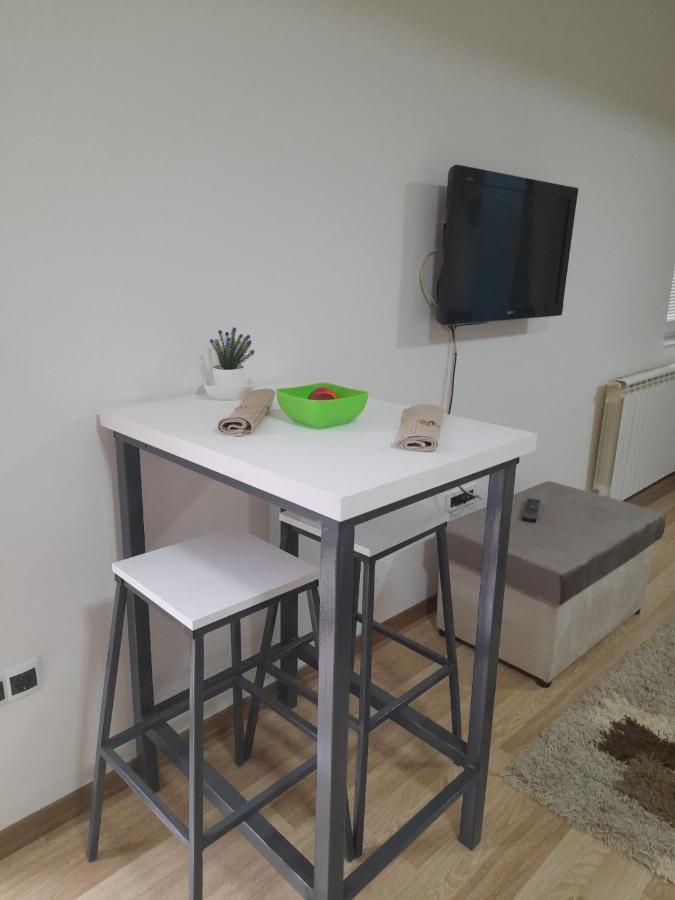Sleep And Drive No1 Apartment Sarajevo Luaran gambar