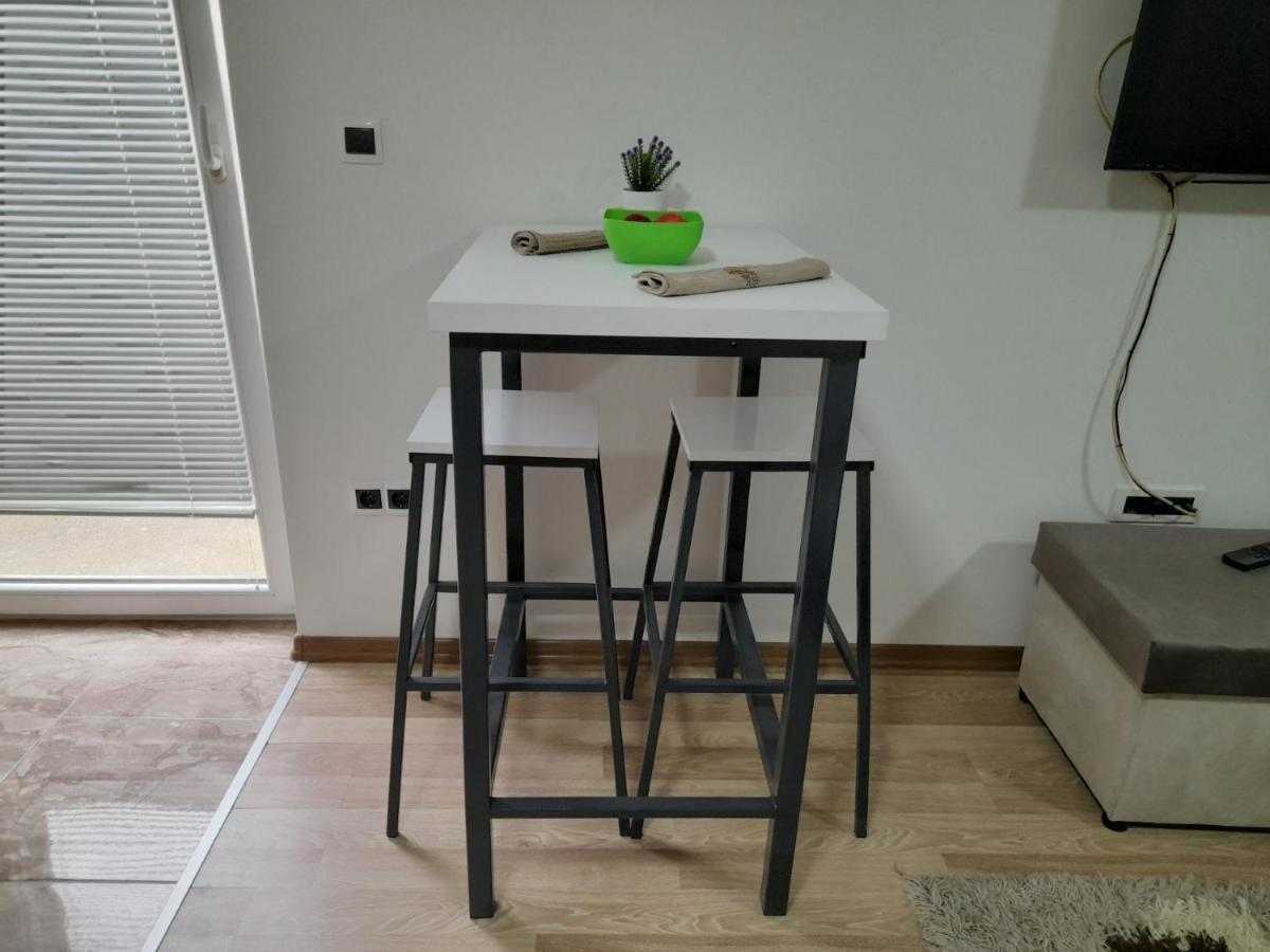Sleep And Drive No1 Apartment Sarajevo Luaran gambar
